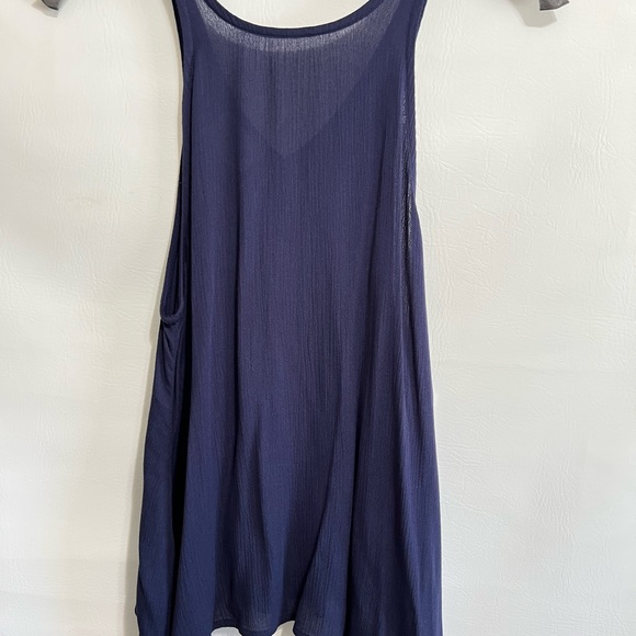 Love Lucy tank top Navy NWT sz S shark bite hem soft Lightweight v-Neck flowy - Picture 8 of 10